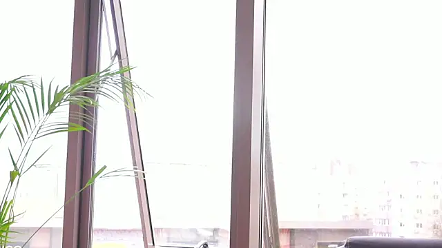 myakalifa online show from March 17, 2025, 12:04 pm