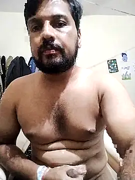 hot punekar online show from September 25, 2025, 2:12 pm