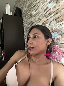 Snapshot of Ebonyxprincess_ chatting on July 10, 2026, 5:35 pm Ebonyxprincess online show from July 10, 2026, 5:35 pm
