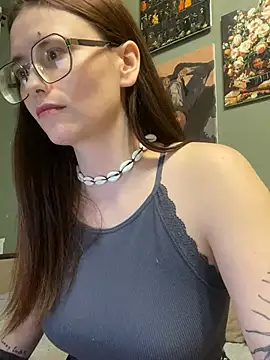 Sabrina shells online show from March 14, 2025, 4:40 pm