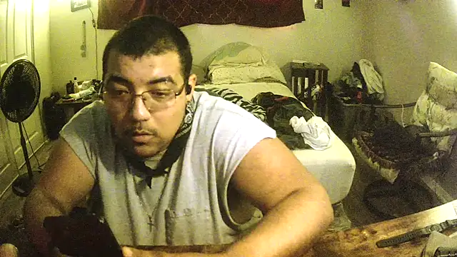 cloudy couple444 online show from September 27, 2025, 8:48 pm