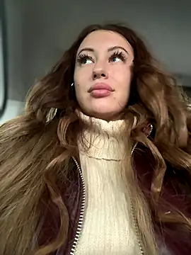 AndreaMood online show from September 29, 2025, 7:04 am