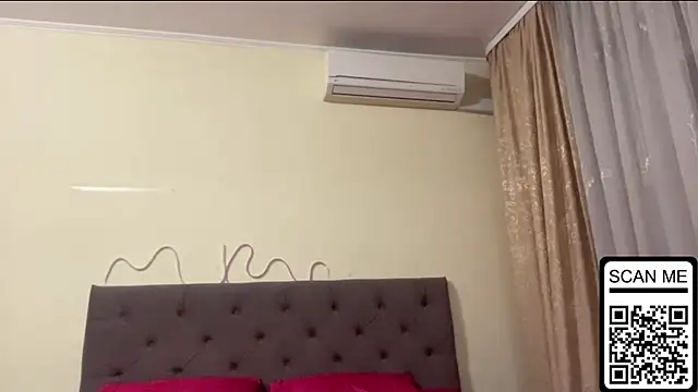 Dreamyblushfairy online show from October 21, 2025, 5:34 pm