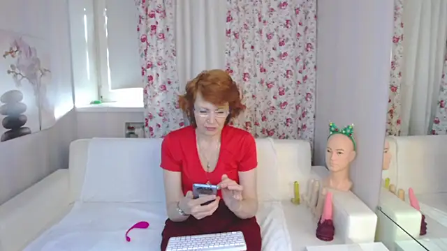 SilviaHart online show from March 22, 2026, 5:10 am