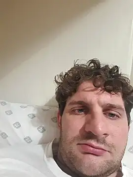 michemichemiche8 online show from November 16, 2025, 8:02 pm