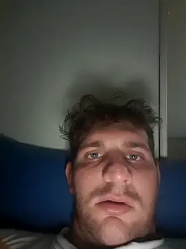 michemichemiche8 online show from September 28, 2025, 2:13 pm