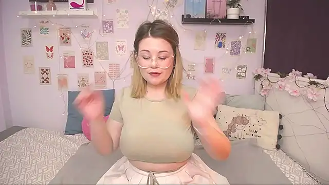 TessPleasure online show from January 27, 2025, 9:55 am