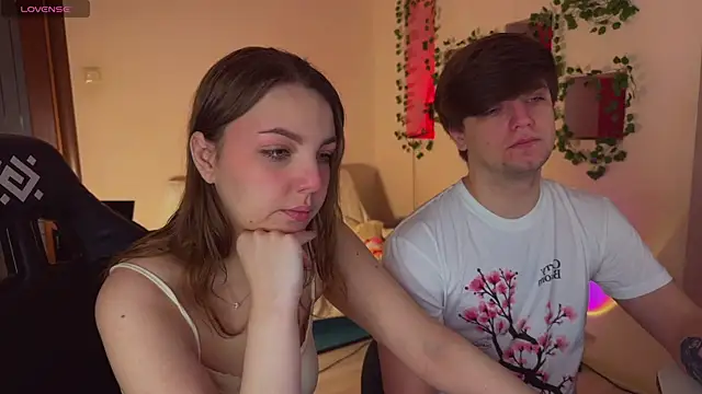 Snapshot of RobertAndLinela chatting on February 19, 2026, 9:39 am RobertAndLinela online show from February 19, 2026, 9:39 am