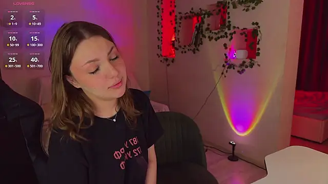 Snapshot of RobertAndLinela chatting on March 22, 2026, 2:15 am RobertAndLinela online show from March 22, 2026, 2:15 am