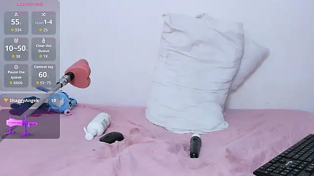 Snapshot of kimreyes_1 chatting on March 21, 2026, 8:41 am kimreyes 1 online show from March 21, 2026, 8:41 am