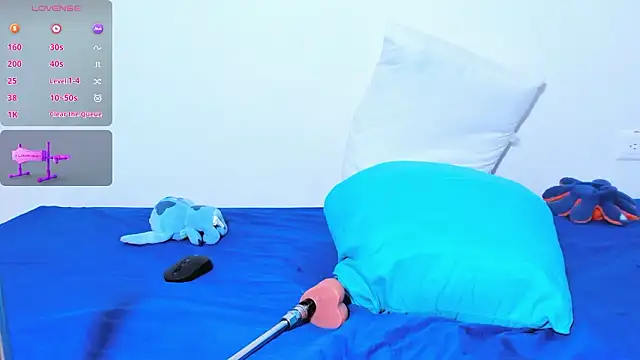 Snapshot of kimreyes_1 chatting on March 16, 2026, 5:44 am kimreyes 1 online show from March 16, 2026, 5:44 am