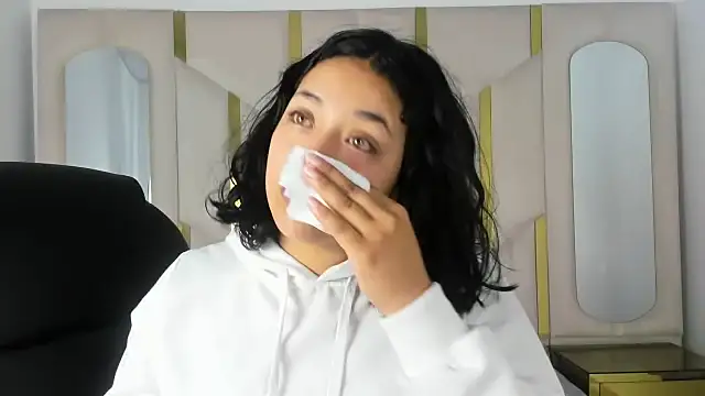 IsabellRodriguez18 online show from September 13, 2025, 3:28 am