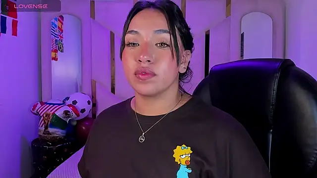 IsabellRodriguez18 online show from June 25, 2026, 5:12 am