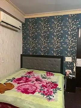 sunny49477 online show from February 3, 2025, 12:36 pm