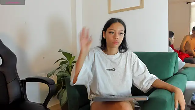 two milkyway online show from November 9, 2025, 1:48 pm