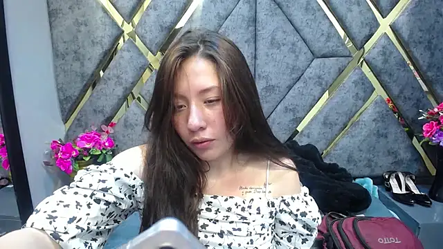 alison deep online show from April 22, 2026, 3:24 am