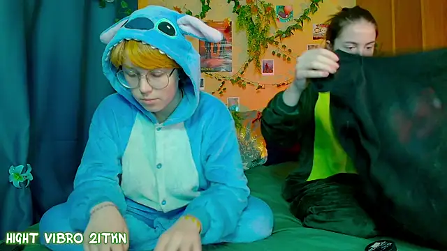 TrickyKitsune online show from September 27, 2025, 9:59 am