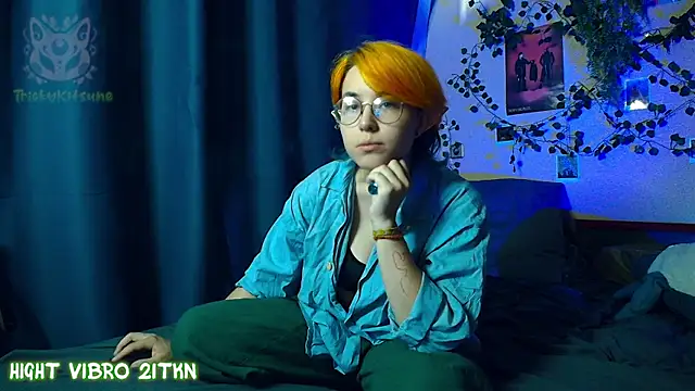 Snapshot of TrickyKitsune chatting on August 7, 2026, 3:40 pm TrickyKitsune online show from August 7, 2026, 3:40 pm