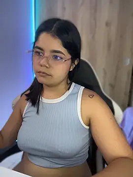 pretty angela1 online show from April 23, 2026, 12:29 pm