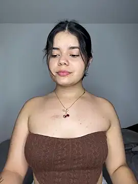 pretty angela1 online show from March 17, 2025, 2:52 am