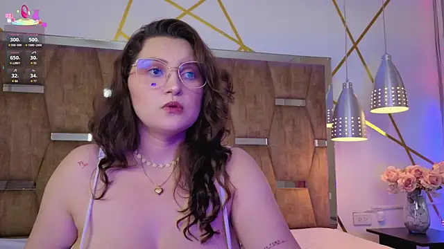 LunaPleasure online show from September 23, 2025, 5:14 am