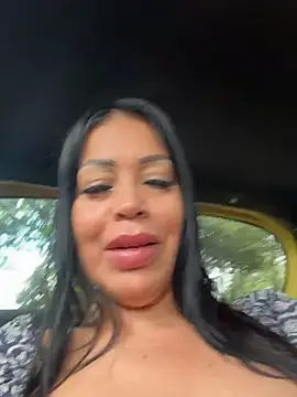 KarolRubi1 online show from June 23, 2026, 6:17 pm