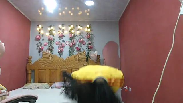 Coral0403 online show from June 27, 2026, 5:52 pm