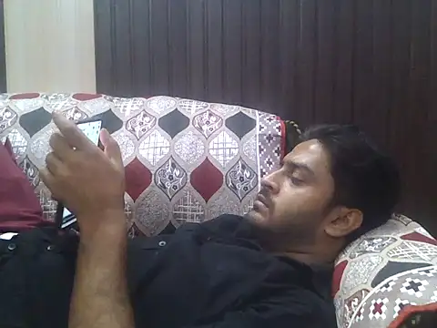 indihotguy online show from October 21, 2025, 1:21 pm