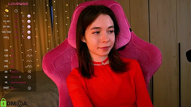 LittleOriana online show from March 13, 2025, 4:49 am