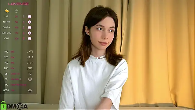 LittleOriana online show from February 23, 2025, 9:16 pm