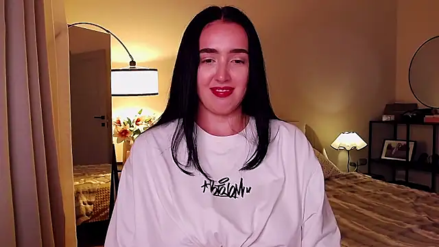 KimKhallifa online show from July 10, 2026, 8:09 pm
