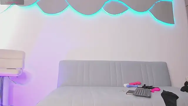 newbarbiedolly online show from November 26, 2025, 3:34 pm