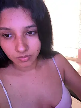 emmariders2 online show from November 18, 2025, 4:21 pm