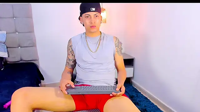 Br4ndxpimm online show from February 16, 2026, 4:33 am