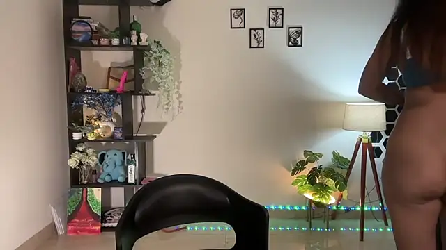 roseofvenom online show from November 8, 2025, 8:34 pm