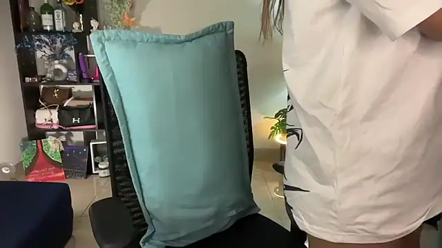 roseofvenom online show from February 4, 2026, 5:41 pm