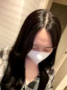 mina 0207 online show from October 2, 2025, 3:48 pm