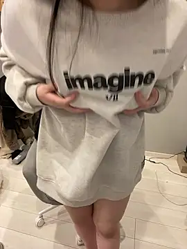 Snapshot of mina_0207 chatting on February 16, 2026, 4:38 pm mina 0207 online show from February 16, 2026, 4:38 pm