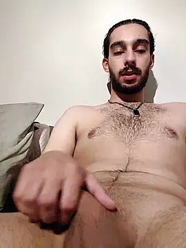 Levi Latino online show from September 10, 2025, 11:04 pm