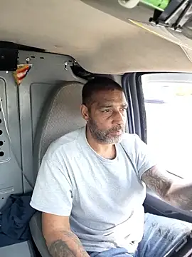 imanatural69 online show from September 23, 2025, 2:13 pm