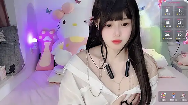 Snapshot of Alien1227 chatting on September 12, 2025, 1:55 pm Alien1227 online show from September 12, 2025, 1:55 pm