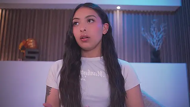 Camila dupont online show from June 24, 2026, 3:27 am