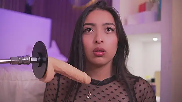 Camila dupont online show from May 5, 2026, 3:20 am
