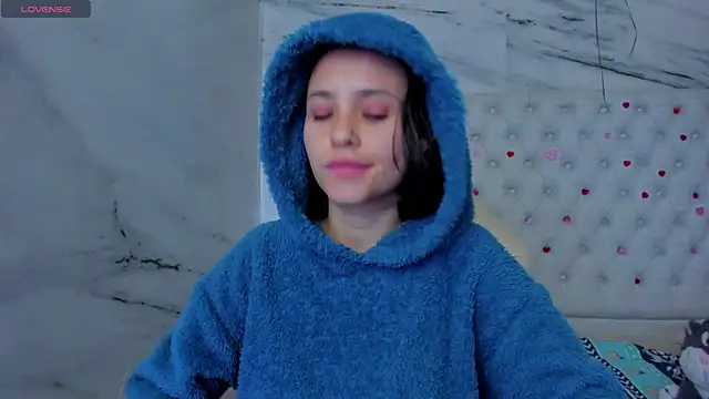 arissha lee online show from June 2, 2026, 12:49 pm