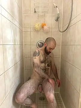 Faded-Solo online show from November 4, 2025, 2:15 am