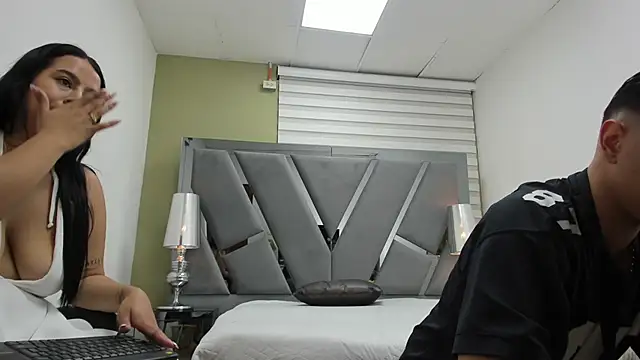 Snapshot of DAVID_VICTORIAA chatting on June 4, 2026, 1:05 pm DAVID VICTORIAA online show from June 4, 2026, 1:05 pm