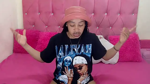 naughtiest baddy online show from September 19, 2025, 4:33 pm