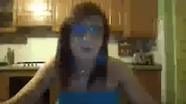 Tiabet online show from November 4, 2025, 9:07 pm