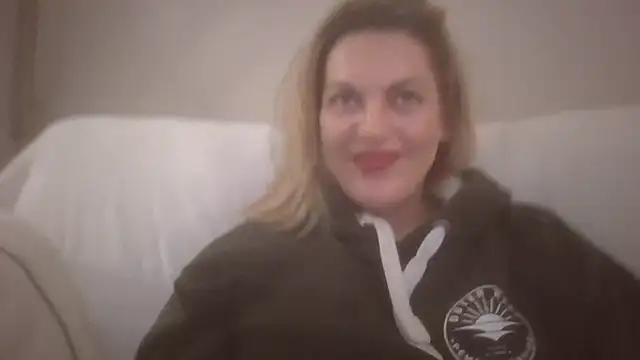 Gigi-Honey online show from December 4, 2025, 10:42 pm