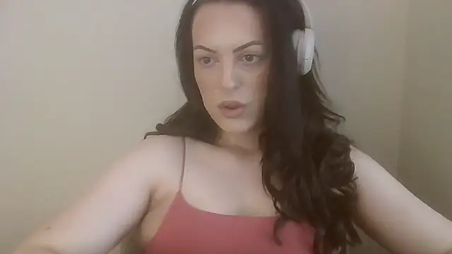 Gigi-Honey online show from June 20, 2026, 10:42 am